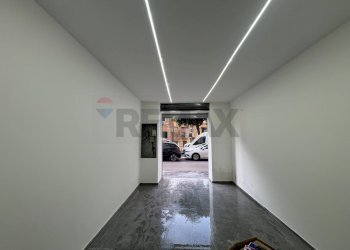 Stanza vuota - Locale Commerciale via Eugenio Siciliano
 
8, Nocera Inferiore - foto 30