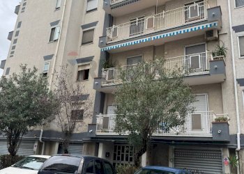 Edificio all\'aperto - Three-room apartment Via Claudio Guerdile, Salerno - photo 3