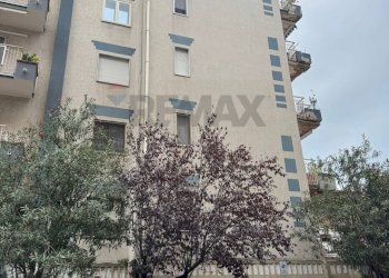 Edificio all\'aperto - Three-room apartment Via Claudio Guerdile, Salerno - photo 4