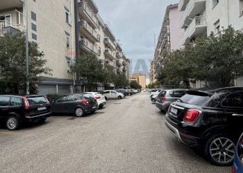 Edificio all\'aperto - Three-room apartment Via Claudio Guerdile, Salerno - photo 9