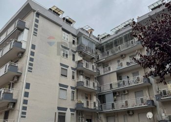 Edificio all\'aperto - Three-room apartment Via Claudio Guerdile, Salerno - photo 11