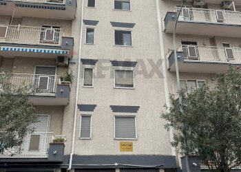 Edificio all\'aperto - Three-room apartment Via Claudio Guerdile, Salerno - photo 12