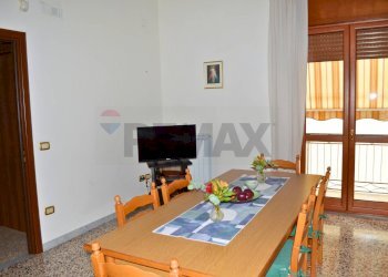 Sala da pranzo - Three-room apartment Via Risorgimento, Pagani - photo 6