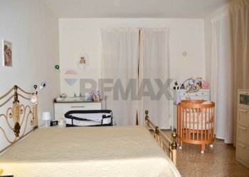 Camera / camera da letto - Three-room apartment Via Risorgimento, Pagani - photo 17