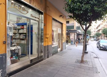 Edificio all\'aperto - Locale Commerciale VIA FUCILARI
 
58, Nocera Inferiore - foto 2