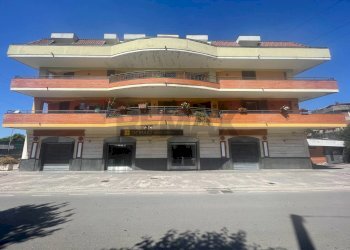 Edificio all\'aperto - Appartamento Via Iroma, Nocera Superiore - foto 1