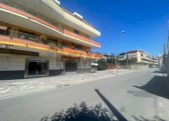 Edificio all\'aperto - Appartamento Via Iroma, Nocera Superiore - foto 4