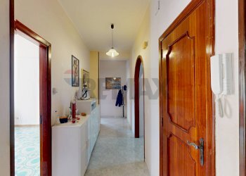 Hall / corridoio - Apartment Via Dante, Pontecagnano Faiano - photo 7