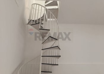 Scale - Trilocale VIA NICOTERA, Nocera Inferiore - foto 9