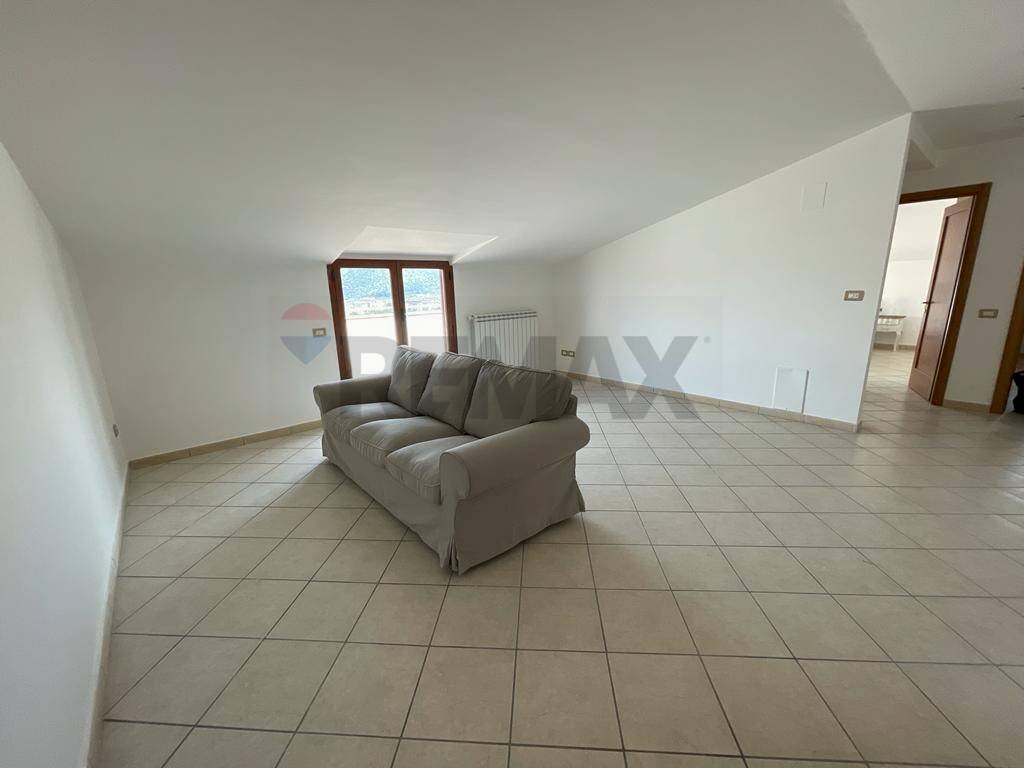 Soggiorno - Appartamento Via Nazionale, Nocera Superiore - foto 2