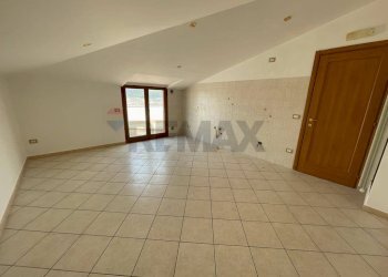 Stanza vuota - Appartamento Via Nazionale, Nocera Superiore - foto 4