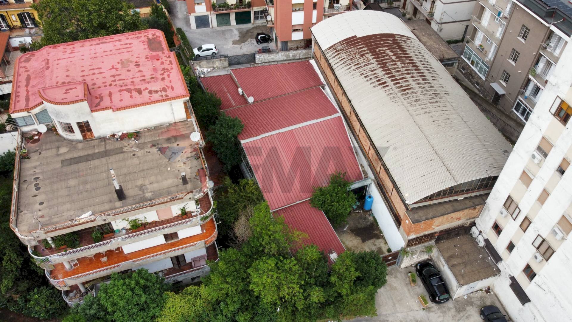 Edificio all\'aperto - Locale Commerciale Via Guido Cucci, Nocera Inferiore - foto 2