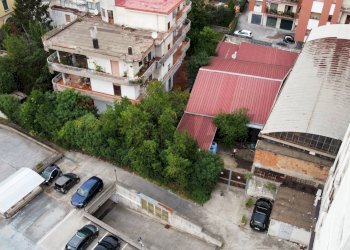 Edificio all\'aperto - Locale Commerciale Via Guido Cucci, Nocera Inferiore - foto 7