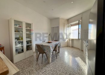 Sala da pranzo - Apartment Via Marco Nonio Balbo, Nocera Inferiore - photo 2