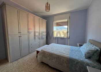 Camera / camera da letto - Apartment Via Marco Nonio Balbo, Nocera Inferiore - photo 9