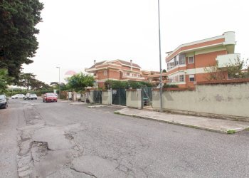 Edificio all\'aperto - Quadrilocale Nettuno - foto 6