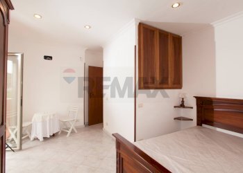 Camera / camera da letto - Quadrilocale Nettuno - foto 41