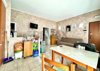 Sala da pranzo - Bilocale Via Emanuele Infantino
 
22, Catania - foto 3