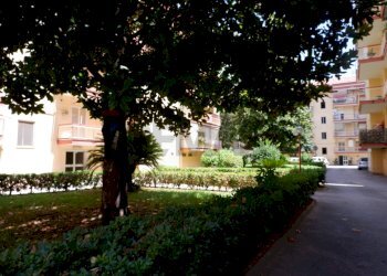 Edificio all\'aperto - Appartamento via saragat
 
122, San Nicola la Strada - foto 38