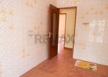 Stanza vuota - Appartamento via saragat
 
122, San Nicola la Strada - foto 8