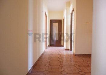 Hall / corridoio - Appartamento via saragat
 
122, San Nicola la Strada - foto 4