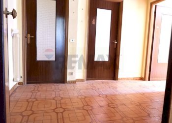 Stanza vuota - Appartamento via saragat
 
122, San Nicola la Strada - foto 5