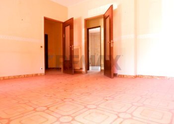 Stanza vuota - Appartamento via saragat
 
122, San Nicola la Strada - foto 44