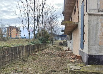 Seconda rampa di accesso al piano S1 - Appartamento via vomero, Telese Terme - foto 7