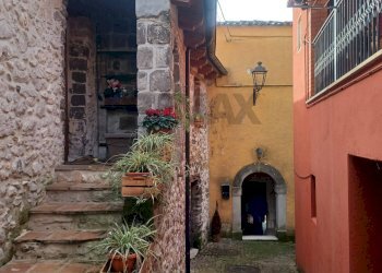Casa all\'aperto - Casa semi indipendente via Vicinato Fontanavecchia
 
11, Faicchio - foto 3