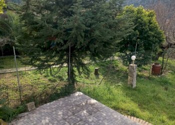 Vista delle montagne - Casa semi indipendente via Vicinato Fontanavecchia
 
11, Faicchio - foto 4