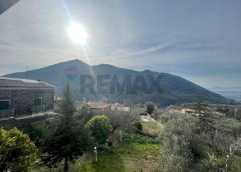 Vista delle montagne - Casa semi indipendente via Vicinato Fontanavecchia
 
11, Faicchio - foto 6