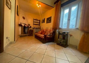 Soggiorno - Casa semi indipendente via Vicinato Fontanavecchia
 
11, Faicchio - foto 11