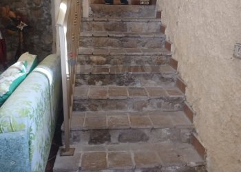 Scale - Casa semi indipendente via Vicinato Fontanavecchia
 
11, Faicchio - foto 19