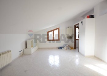 Stanza vuota - Attic Varazze - photo 7