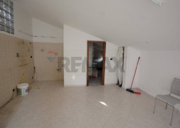 Stanza vuota - Attic Varazze - photo 10