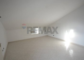 Stanza vuota - Attic Varazze - photo 11