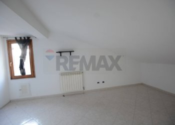 Stanza vuota - Attic Varazze - photo 14