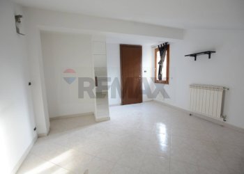 Stanza vuota - Attic Varazze - photo 15