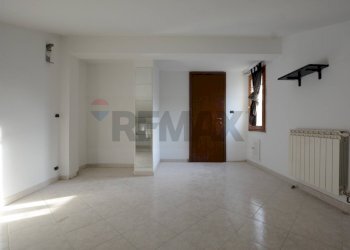 Stanza vuota - Attic Varazze - photo 17