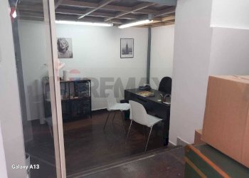 Ufficio - Locale Commerciale Via Vittorio Emanuele III
 
3, Casalnuovo di Napoli - foto 4