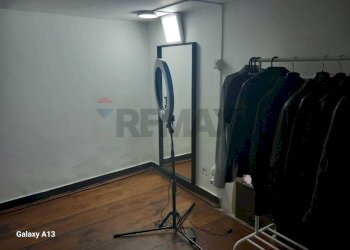 Cabina armadio - Locale Commerciale Via Vittorio Emanuele III
 
3, Casalnuovo di Napoli - foto 11