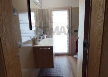 Bagno - Villa Via Dell'Emigrante
 
17/A, San Gregorio nelle Alpi - foto 28