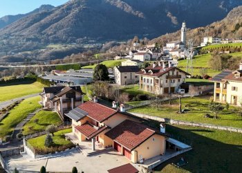 Vista delle montagne - Villa Via Dell'Emigrante
 
17/A, San Gregorio nelle Alpi - foto 2
