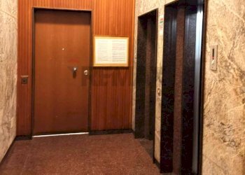 Hall / corridoio - Two-room apartment corso mazzini
 
1/A, Pavia - photo 6