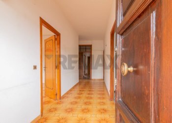 Hall / corridoio - Quadrilocale Via Mario Luzi
 
112, Semproniano - foto 12