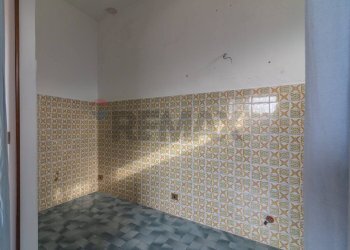 Stanza vuota - Quadrilocale Via Mario Luzi
 
112, Semproniano - foto 19