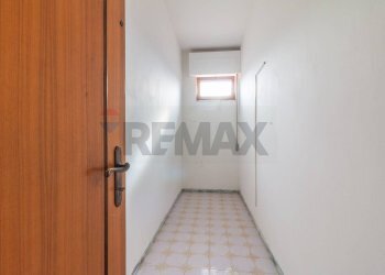 Hall / corridoio - Quadrilocale Via Mario Luzi
 
112, Semproniano - foto 22