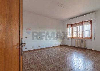 Stanza vuota - Quadrilocale Via Mario Luzi
 
112, Semproniano - foto 31