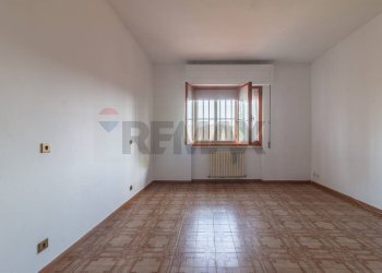 Stanza vuota - Quadrilocale Via Mario Luzi
 
112, Semproniano - foto 32