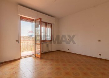 Stanza vuota - Quadrilocale Via Mario Luzi
 
112, Semproniano - foto 35